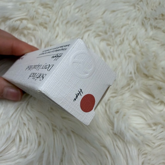 Rare Beauty Soft Pinch Dewy Liquid Blush - color Hope - Picture 3 of 4